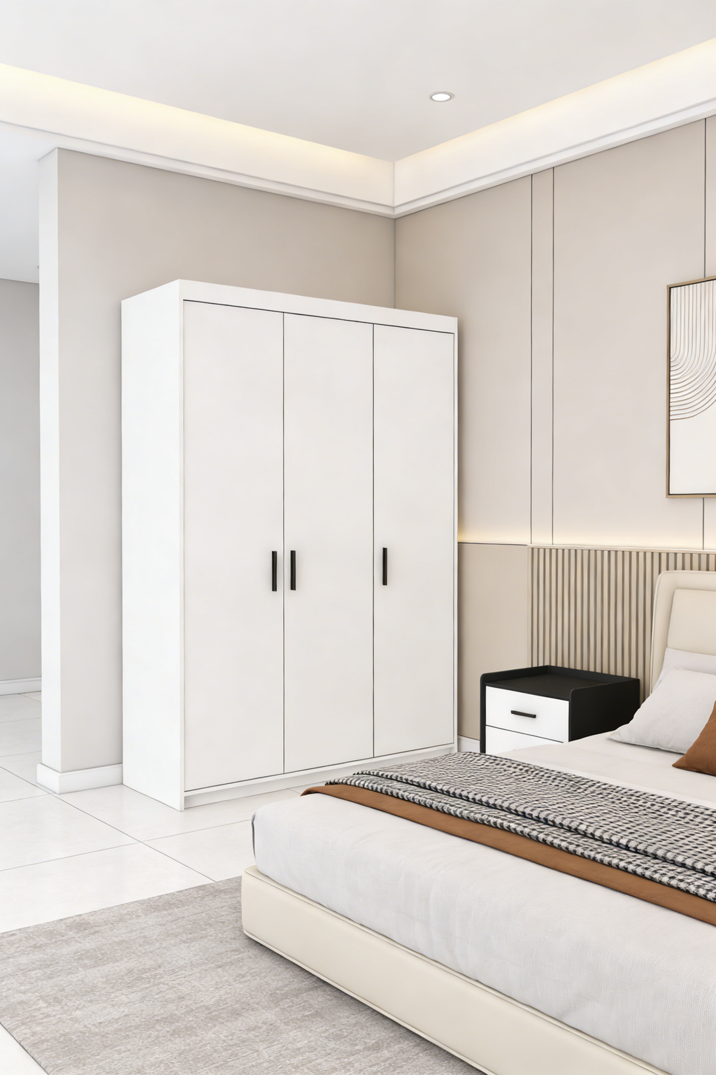 Dreitüriger Kleiderschrank mit 4 Schubladen - Stauraumwunder